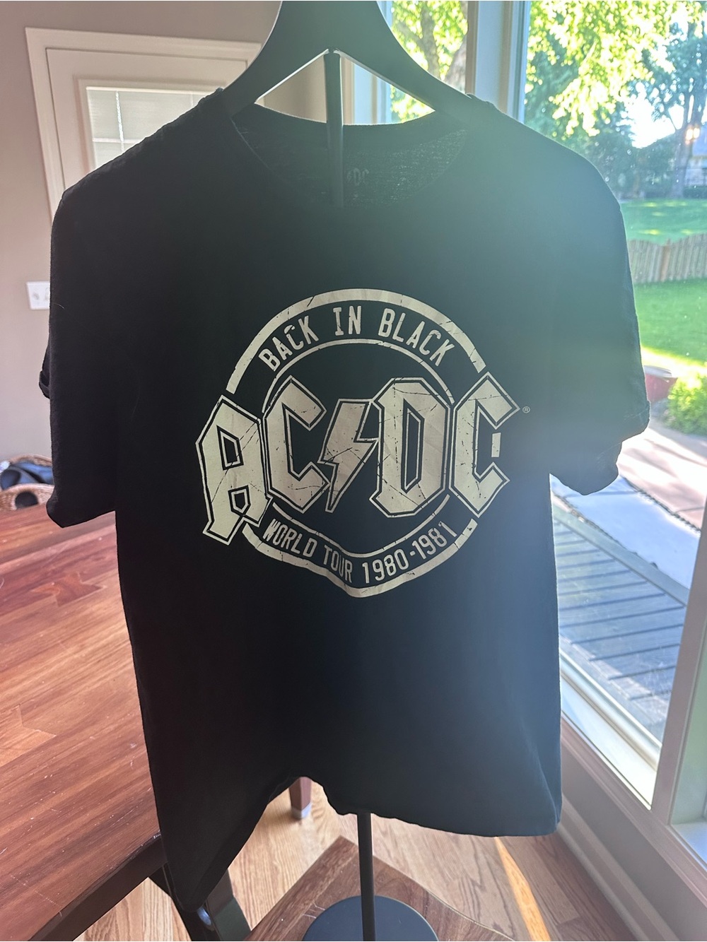 AC/DC Back In Black World Tour 1980 1981 Graphic Band T Shirt Black Size L